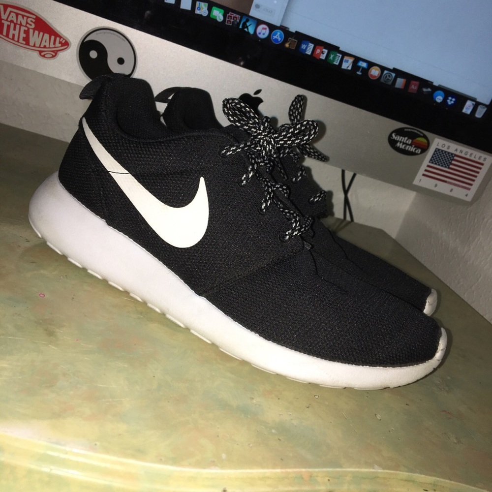 Women’s Nike Roshes Black and White Running Shoes